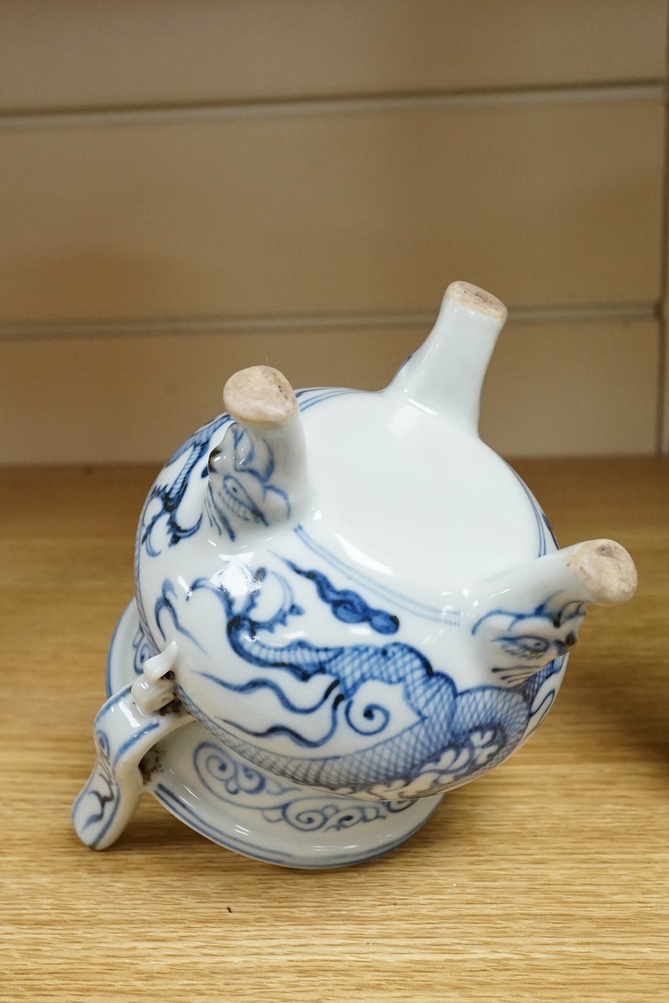 A Chinese blue and white ‘dragon’ censer, 12cm wide